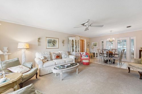 2094 13th Way, Boynton Beach, FL 33426-5844