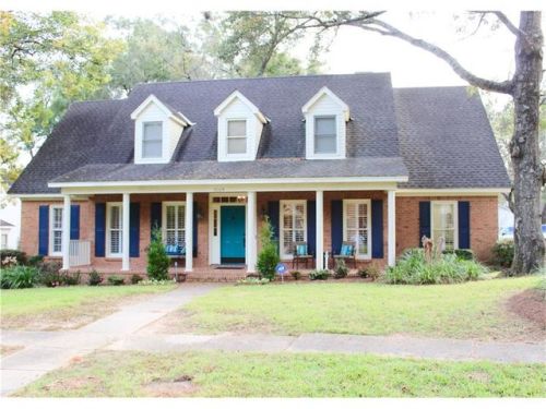 5709 Regency Ct, Mobile, AL 36609-3276