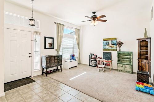 9247 Brown Rd, Elk Grove CA  95624-3917 exterior