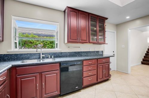 4223 Quapaw Ave, San Diego CA 92117-4525 exterior