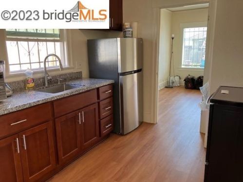 1815 70th Ave, Oakland CA  94621-3409 exterior