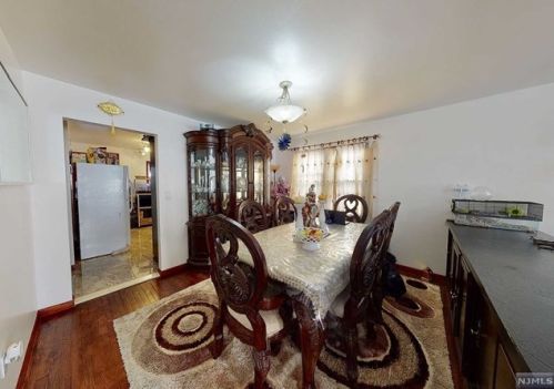 73 Maple St, Paterson NJ  07522-1411 exterior