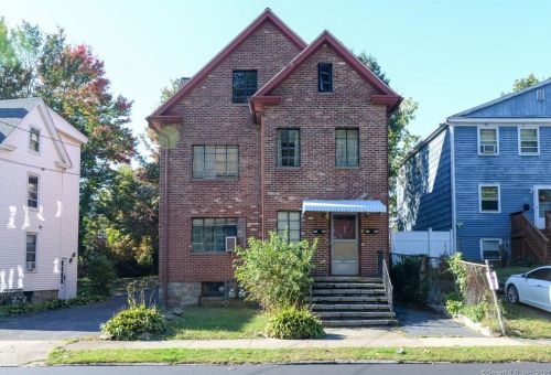 111 Goddard Ave, Bridgeport, CT 06610-2013