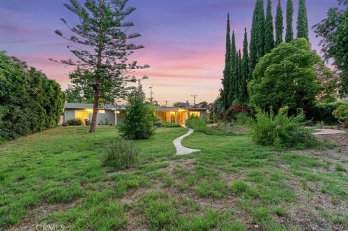 1278 Carmel Dr, Simi Valley CA  93065-4118 exterior