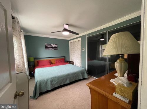 1223 Feist Ave, Pottstown PA  19464-3923 exterior