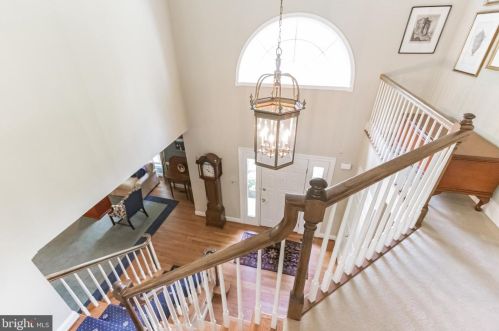 131 Knoxlyn Farm Dr, Kennett Sq PA  19348-2700 exterior