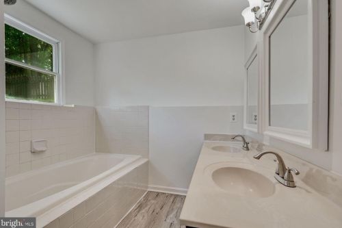 7309 Drew Ln, Fredericksburg VA  22407-6667 exterior