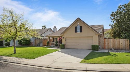 5609 Sun Valley Ct, Salida, CA 95368-8010