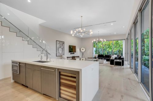 330 7th Ave, Delray Beach FL  33483-5521 exterior