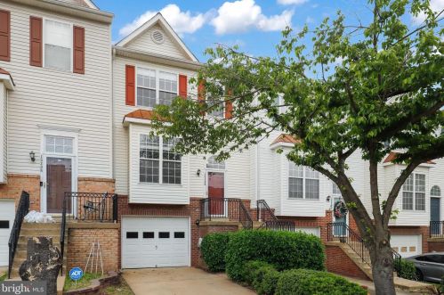 15296 Barnabas Trl, Woodbridge, VA 22193-5569