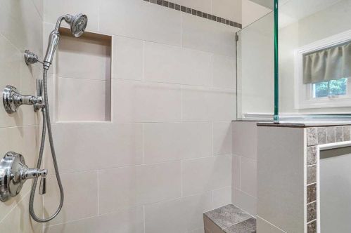 3 Alvin Ct, Poughkeepsie NY  12603-6126 exterior