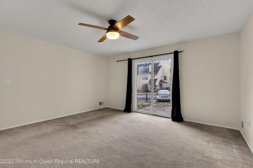 710 Ivy Ct, Jackson Twp NJ  08527-4101 exterior