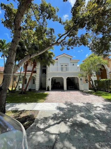 13040 52nd St, Hollywood FL  33027-5453 exterior