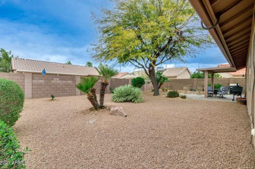 1492 Westchester Dr, Chandler AZ 85249-5091 exterior