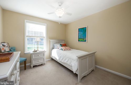 2015 School Rd, Pottstown PA  19465-8849 exterior