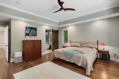 164 Westchester Ave, Scotts Corners NY  10576-1705 exterior