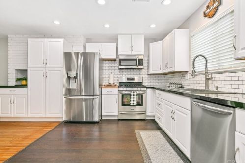 1243 Chestnut Ave, Orange CA 92867-3836 exterior