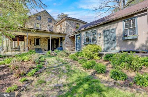 284 Crow Hill Rd, Dale, PA 19504-8864
