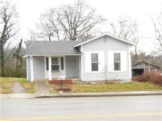 132 Main St, Cornersville, TN 37047-4244