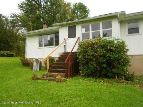 143 Prospect St, Waymart, PA 18472-9325