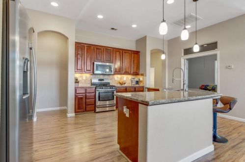 5643 Arnerich Ct, Riverbank CA  95367-9541 exterior