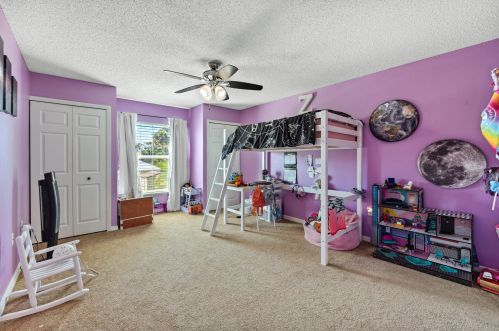 866 Abingdon Ave, Fort Pierce FL  34953-2861 exterior