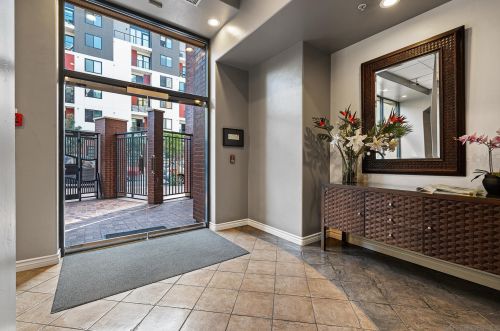 330 J St, San Diego, CA 92101-6789
