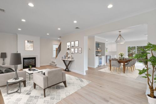 3 Baylis Pl, Lynbrook NY  11563-4203 exterior