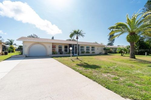 27 Caddy Rd, Placida, FL 33947-2217