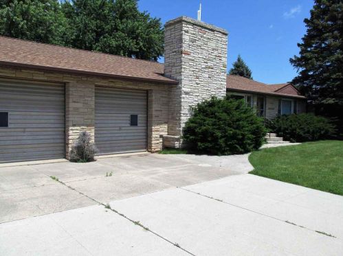 709 Scott St, Fond Du Lac WI  54937-2008 exterior