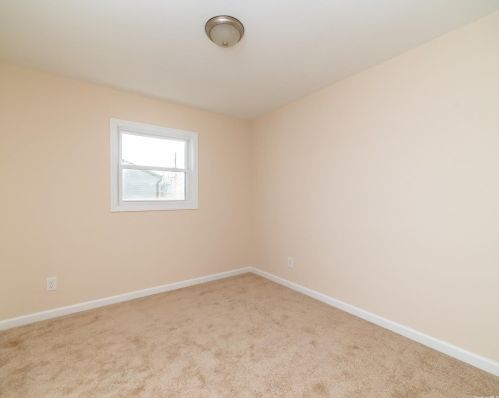 77 Andrews Ave, Wheatley Heights NY  11798-1833 exterior