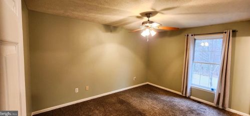 12007 Falcon Ridge Dr, Fredericksburg VA  22407-7347 exterior