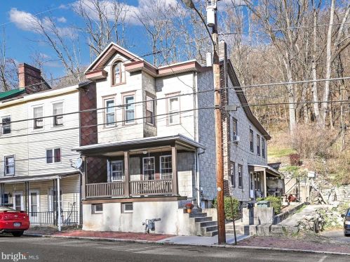 38 Main St, Primrose, PA 17901-4017