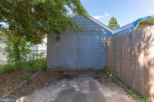 2215 Scovel Ave, Camden NJ  08110-1725 exterior