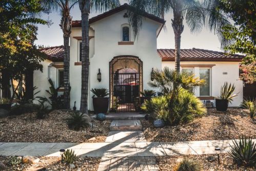 1437 Dartmouth Ave, Clovis, CA 93619-7605
