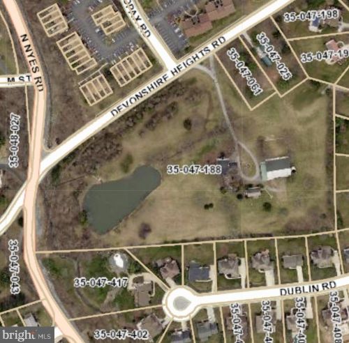 6411 Devonshire Hts Rd, Harrisburg PA 17111-4818 exterior