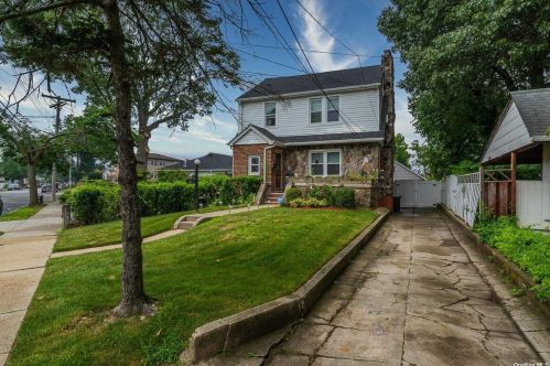 231-12 Lansing Ave, Jamaica, NY 11413-3665