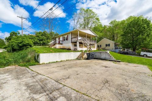 5646 Norton Rd, Darbydale, OH 43123-9646