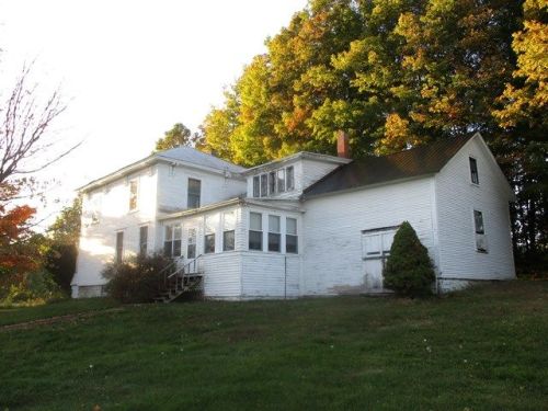 604 Lost Nation Rd, Churubusco, NY 12923-2612