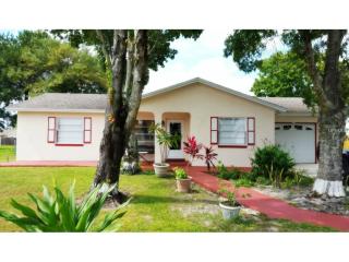 784 Royal Palm Dr, Kissimmee, FL 34743-9520