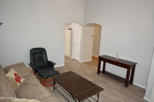 7783 55th Dr, Glendale, AZ 85301-7862