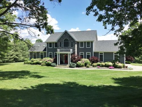 7 My Rd, Marlborough, NY 12542-5641