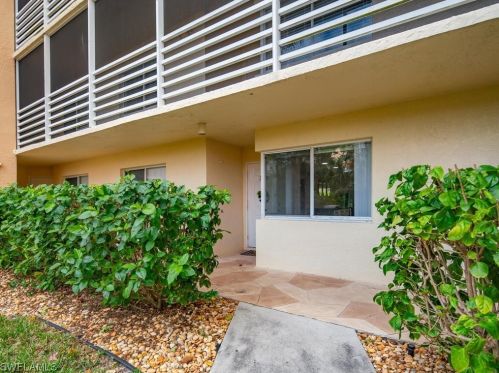 15171 Cedarwood Ln, Naples, FL 34110-8020