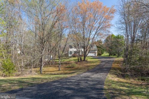7201 Cattail Ct, Fredericksburg VA  22407-2503 exterior