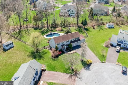 5106 Meadowbrook Pl, Pipersville, PA 18947-1146