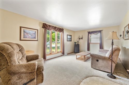 29632 Clover Ln, Waterford WI  53185-5004 exterior