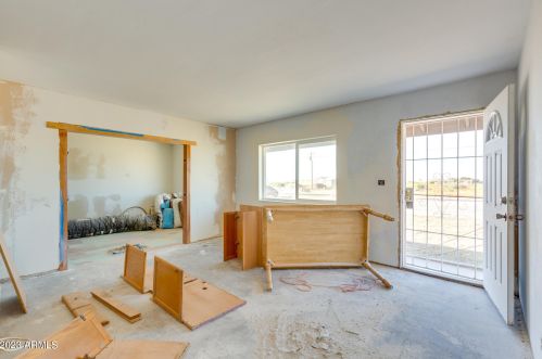 36448 Buckeye Rd, Tonopah AZ  85354-7395 exterior