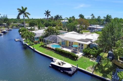 1765 Harbor Ln, Naples, FL 34104-4214