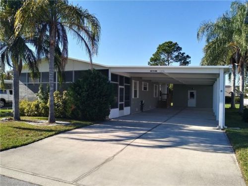 1551 Elkhart Cir, Tavares, FL 32778-2520