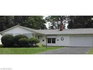 1723 Overbrook Rd, Cleveland, OH 44124-2757